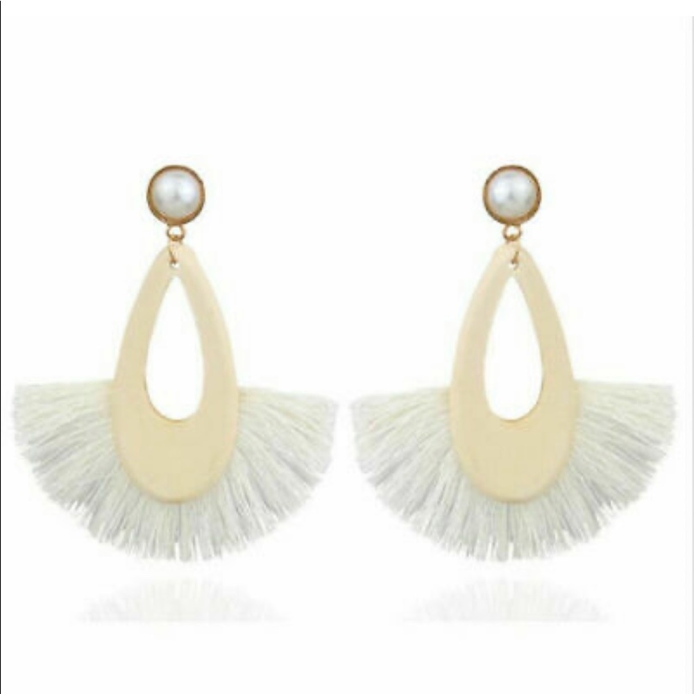 Pearl Post Drop Goldtone Off-White Fringe Earrings